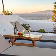 Sun Angelos Oia - Luxury Cave Suites