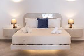 Sun Angelos Oia - Luxury Cave Suites