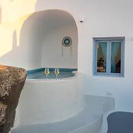 Sun Angelos Oia - Luxury Cave Suites