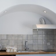 Sun Angelos Oia - Luxury Cave Suites