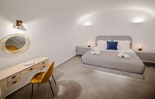 Sun Angelos Oia - Luxury Cave Suites