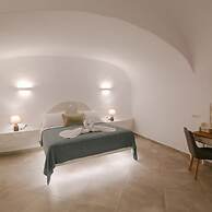Sun Angelos Oia - Luxury Cave Suites