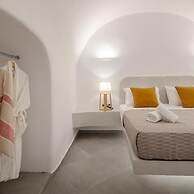 Sun Angelos Oia - Luxury Cave Suites