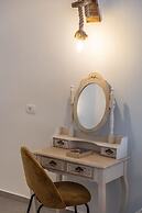 Sun Angelos Oia - Luxury Cave Suites