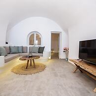 Sun Angelos Oia - Luxury Cave Suites