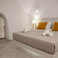 Sun Angelos Oia - Luxury Cave Suites