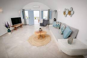 Sun Angelos Oia - Luxury Cave Suites