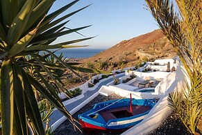 Sun Angelos Oia - Luxury Cave Suites