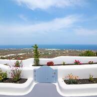 Sun Angelos Oia - Luxury Cave Suites