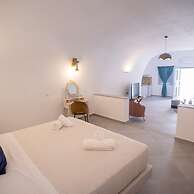 Sun Angelos Oia - Luxury Cave Suites