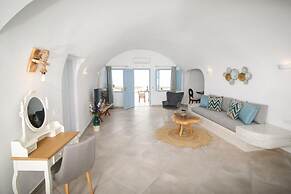 Sun Angelos Oia - Luxury Cave Suites