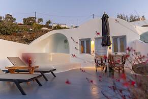Sun Angelos Oia - Luxury Cave Suites