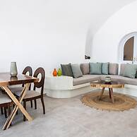Sun Angelos Oia - Luxury Cave Suites