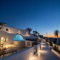 Sun Angelos Oia - Luxury Cave Suites