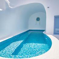 Sun Angelos Oia - Luxury Cave Suites