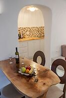 Sun Angelos Oia - Luxury Cave Suites