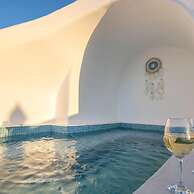 Sun Angelos Oia - Luxury Cave Suites