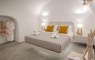 Sun Angelos Oia - Luxury Cave Suites