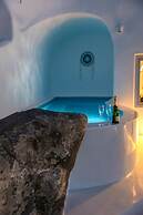 Sun Angelos Oia - Luxury Cave Suites