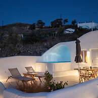 Sun Angelos Oia - Luxury Cave Suites