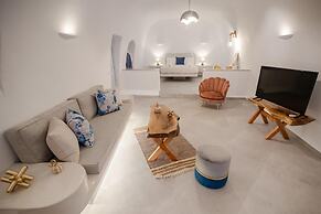 Sun Angelos Oia - Luxury Cave Suites