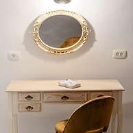 Sun Angelos Oia - Luxury Cave Suites