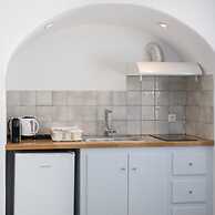 Sun Angelos Oia - Luxury Cave Suites