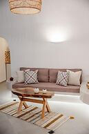 Sun Angelos Oia - Luxury Cave Suites
