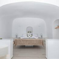 Sun Angelos Oia - Luxury Cave Suites