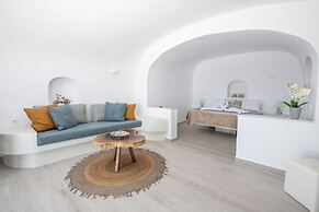 Sun Angelos Oia - Luxury Cave Suites