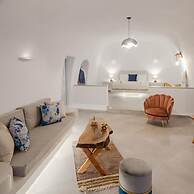 Sun Angelos Oia - Luxury Cave Suites