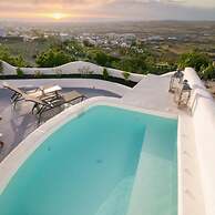Sun Angelos Oia - Luxury Cave Suites