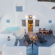Sun Angelos Oia - Luxury Cave Suites
