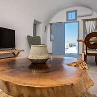 Sun Angelos Oia - Luxury Cave Suites