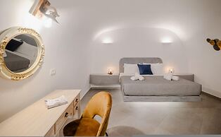 Sun Angelos Oia - Luxury Cave Suites