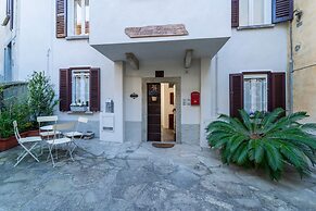 Loving Loppia by Wonderful Italy - Lavanda