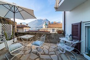 Loving Loppia by Wonderful Italy - Glicine