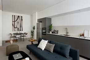 Mr. Rothschild by TLV2GO