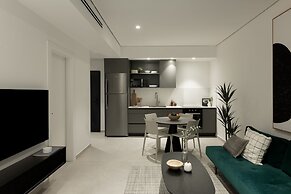 Mr. Rothschild by TLV2GO