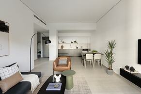 Mr. Rothschild by TLV2GO