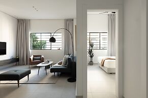 Mr. Rothschild by TLV2GO