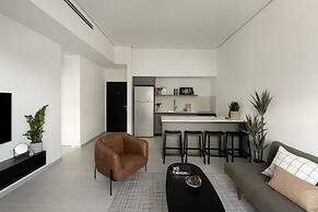 Mr. Rothschild by TLV2GO