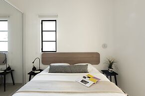 Mr. Rothschild by TLV2GO