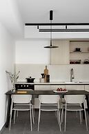 Mr. Rothschild by TLV2GO