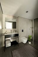 Mr. Rothschild by TLV2GO