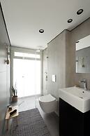 Mr. Rothschild by TLV2GO