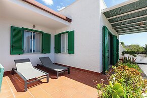 Villa Giorgisa Casale pool sea view