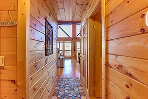 Gorgeous Blue Ridge Mountain Retreat: Deck + View!