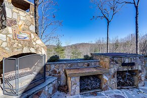 Gorgeous Blue Ridge Mountain Retreat: Deck + View!