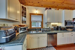 Cabin w/ Hot Tub and Wifi: 4 Mi to Snowshoe Resort